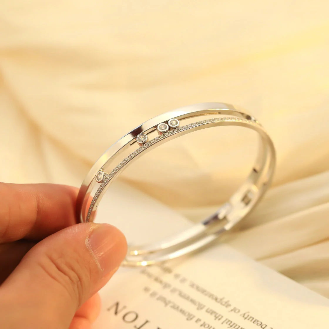 [Loco jewelrys]Move Romane Diamond Bangle Bracelet