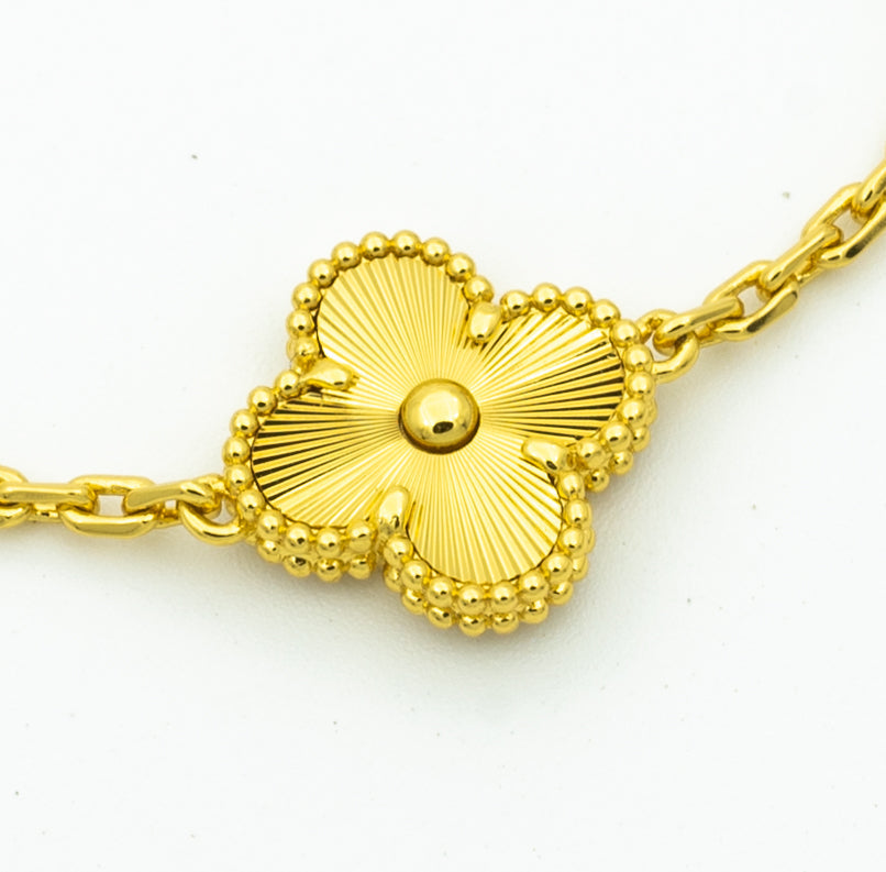 [Loco ]New  CLOVER 5 MOTIF LASER BRACELET COLLECTION