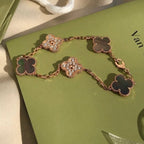 [Loco ]New CLOVER 5 MOTIF GRAY MOP BRACELET COLLECTION
