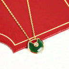 Loco AMULETTE GOLD MALACHITE NECKLACE