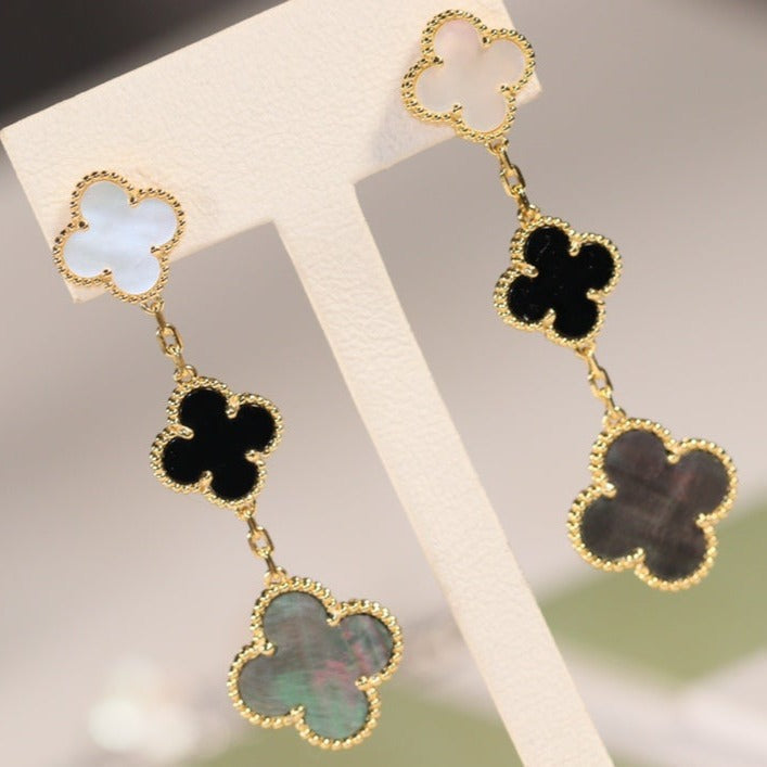 Loco CLOVER EARRINGS GOLD ONYX MOP 3 MOTIF