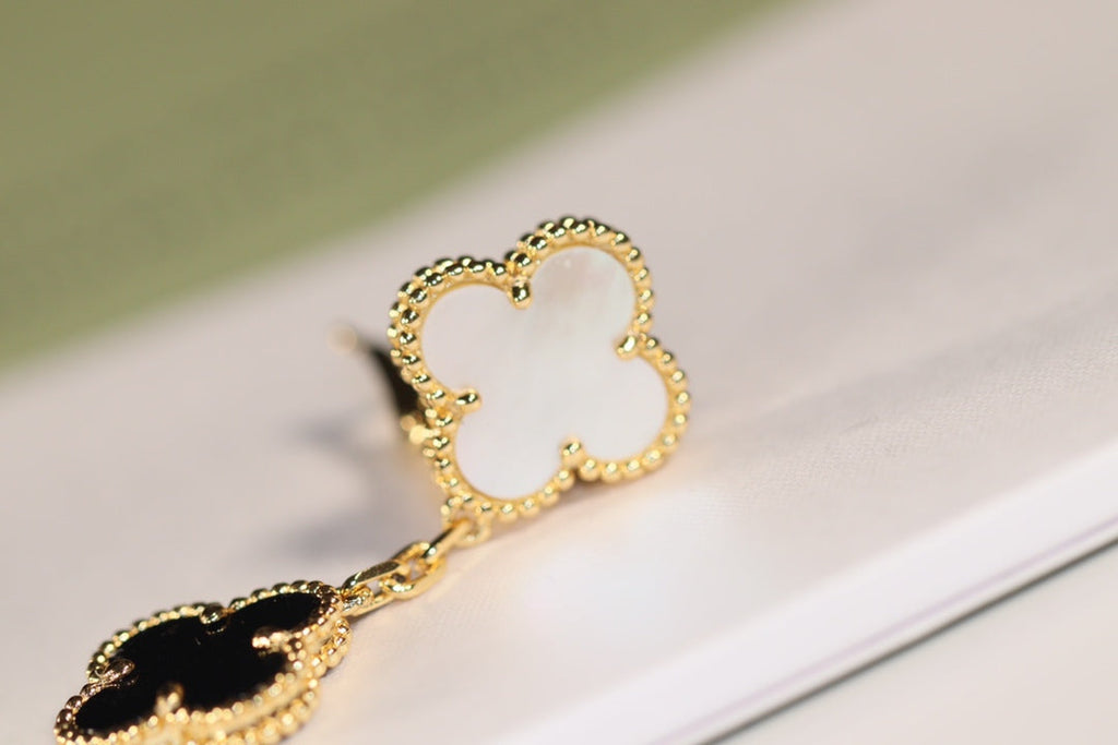 Loco CLOVER EARRINGS GOLD ONYX MOP 3 MOTIF