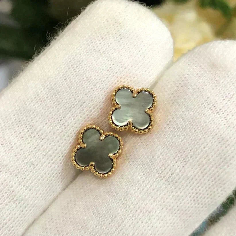 Loco CLOVER MINI 9.5MM GRAY MOP EARRINGS