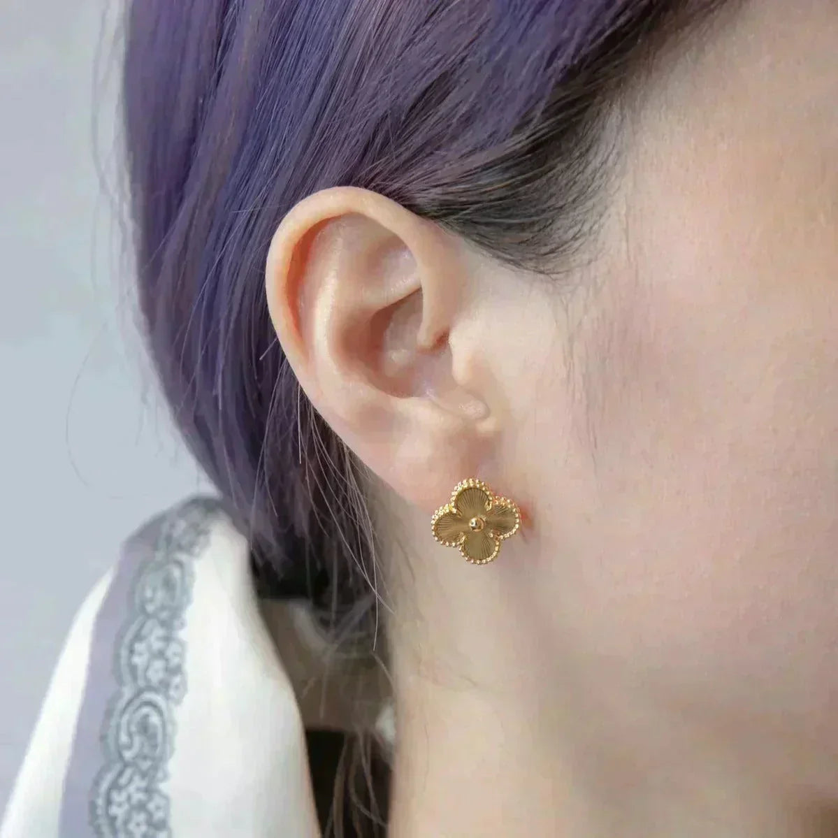 Loco CLOVER MEDIUM 1 MOTIFS LASER EARRINGS