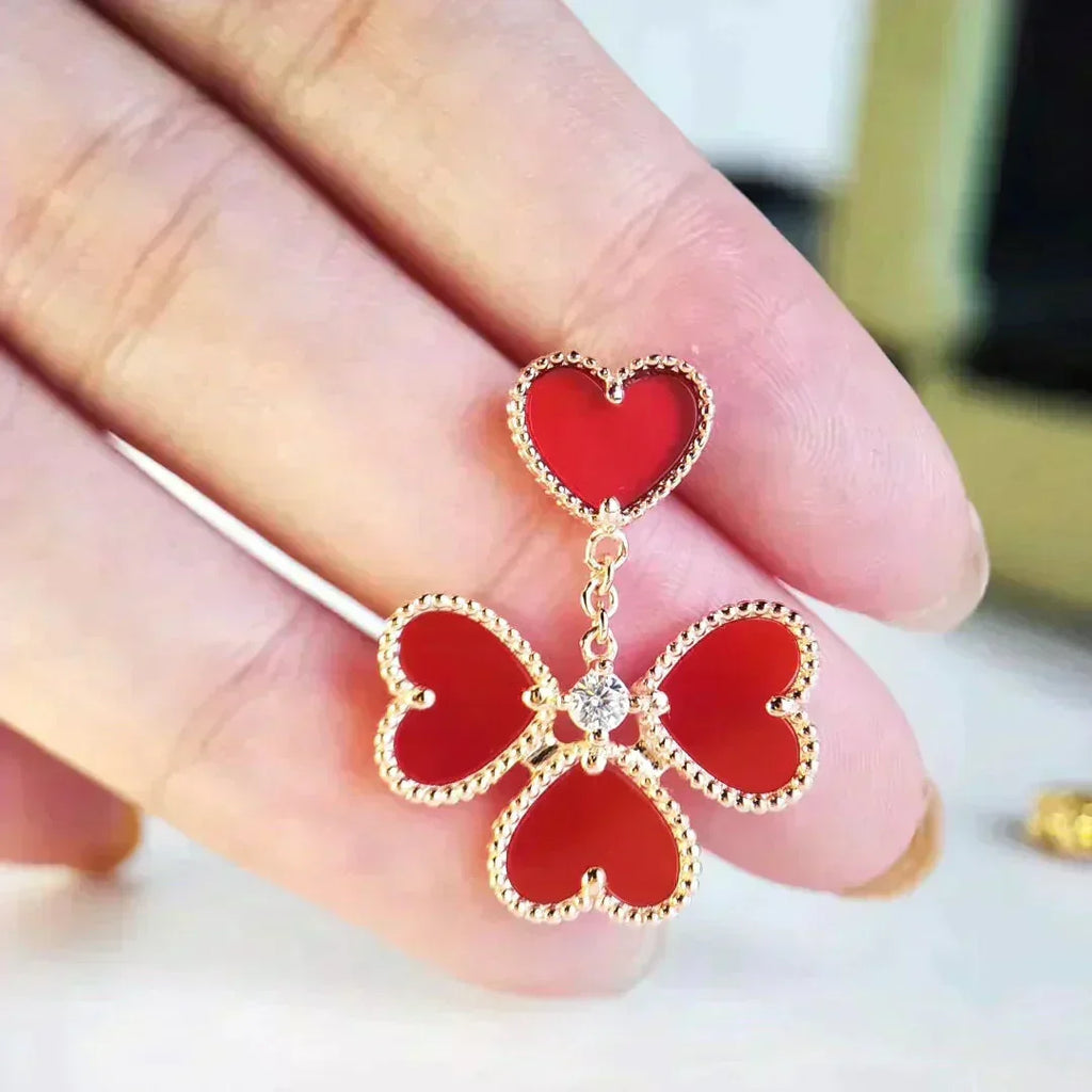 Loco SWEET CLOVER CARNELIAN EARRINGS