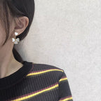 Loco CLOVER SWEET WHITE MOP EARRINGS