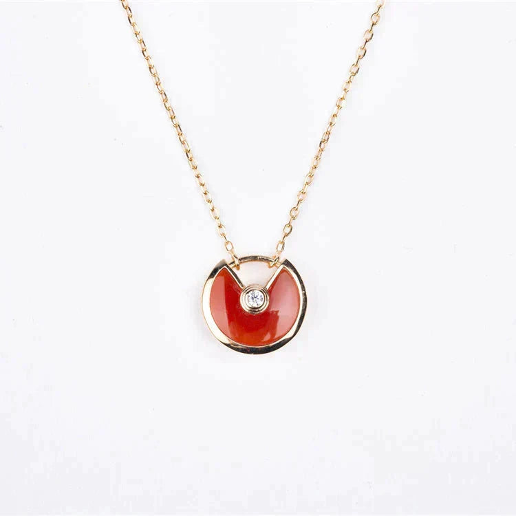 Loco AMULETTE GOLD CARNELIAN ONYX NECKLACE