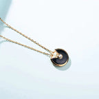 Loco AMULETTE GOLD CARNELIAN ONYX NECKLACE