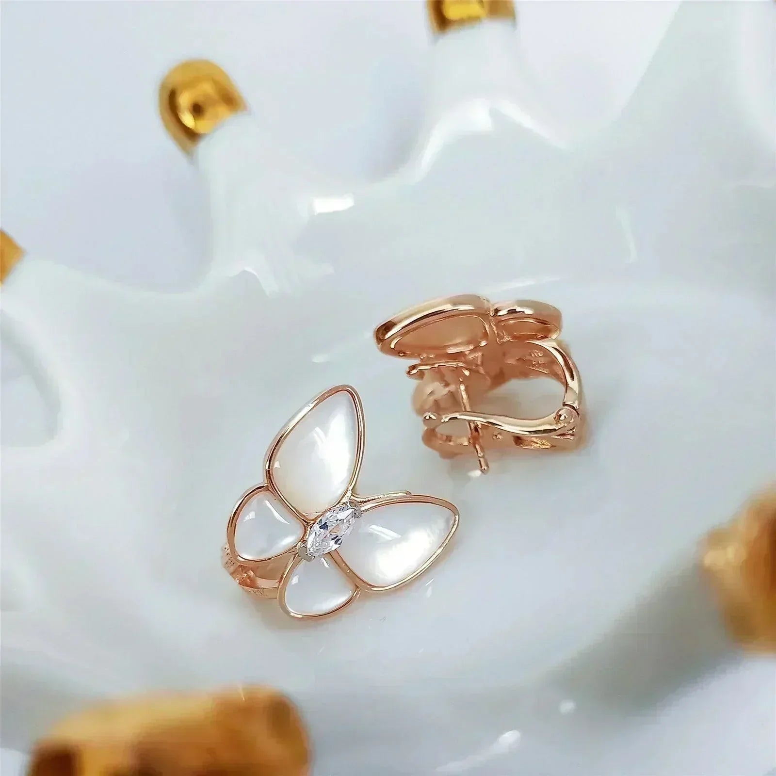 Loco BUTTERFLY MOP DIAMOND EARRINGS
