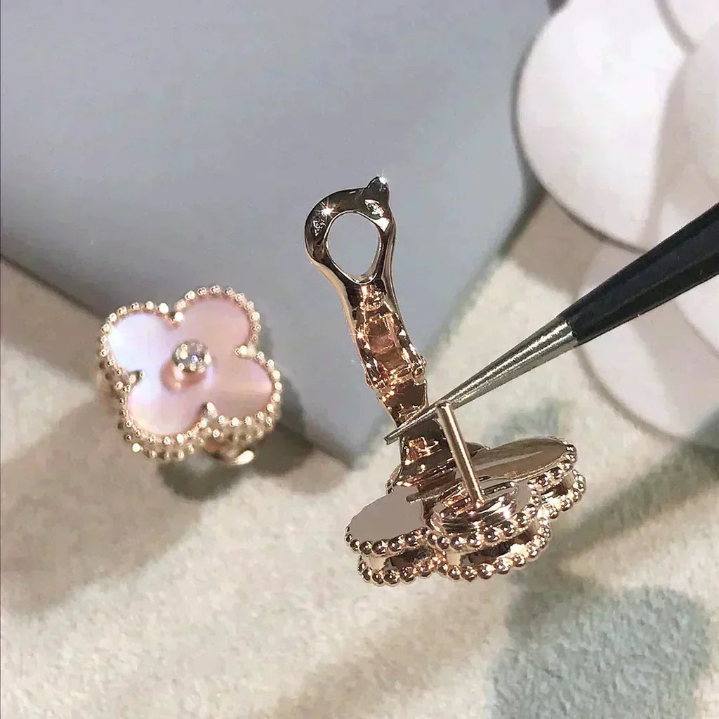 Loco CLOVER MEDIUM 1 MOTIFS  PINK MOP DIAMOND EARRINGS