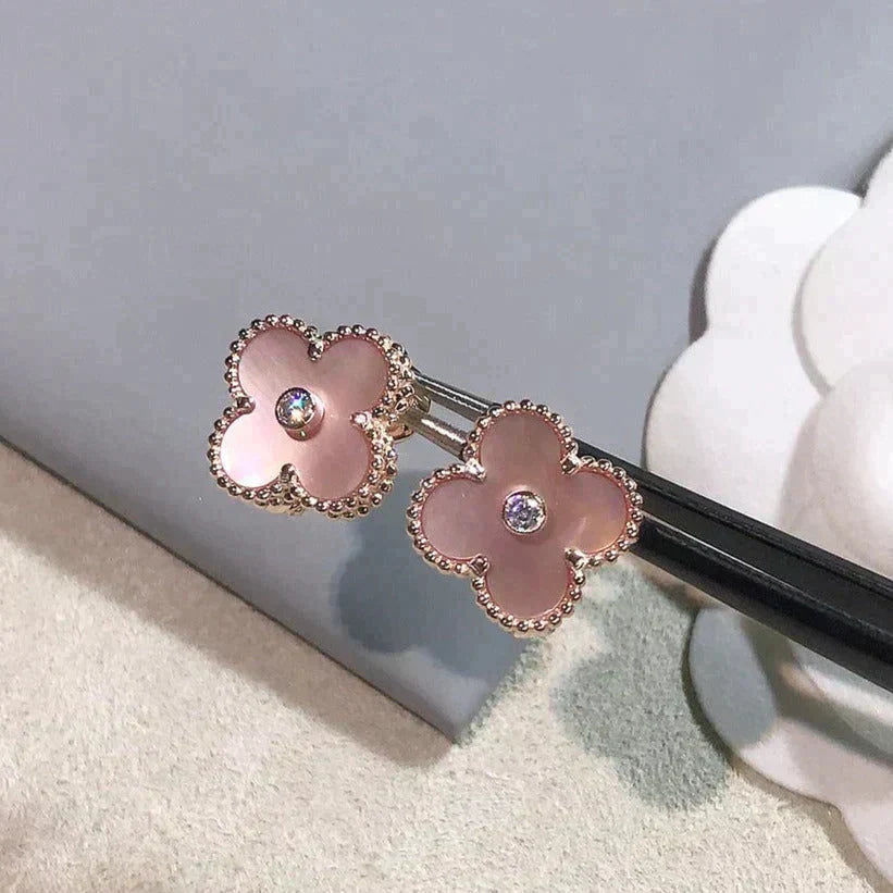 Loco CLOVER MEDIUM 1 MOTIFS  PINK MOP DIAMOND EARRINGS