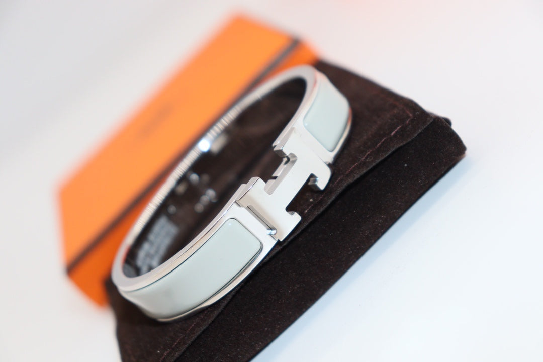 Loco H LIGHT BLUE BRACELET