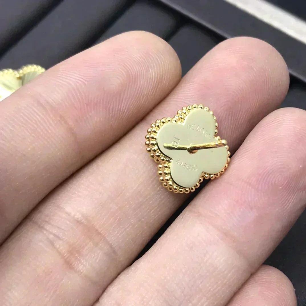 Loco CLOVER MINI 9.5MM LASER EARRINGS