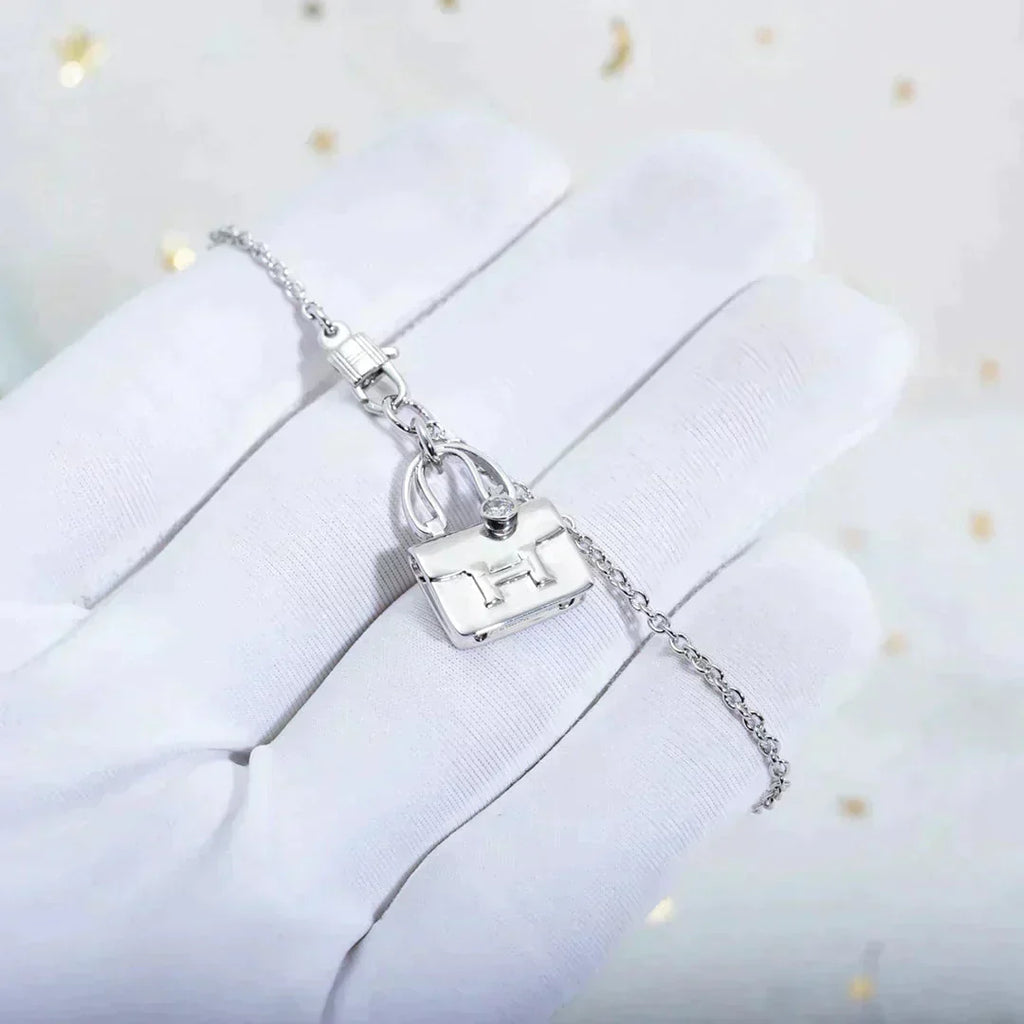 Loco AMULETTE PEDANT SILVER NECKLACE