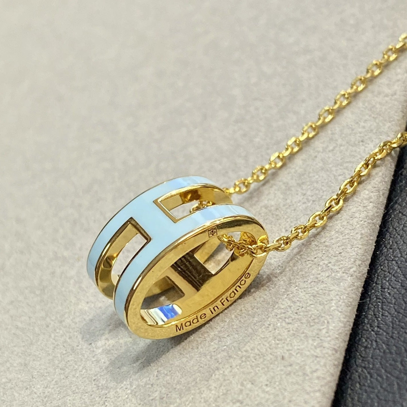 Loco POP H LIGHT BLUE NECKLACE