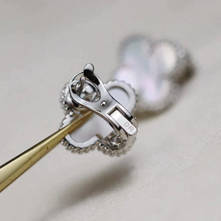 Loco CLOVER MEDIUM 1 MOTIFS  WHITE MOP EARRINGS SILVER