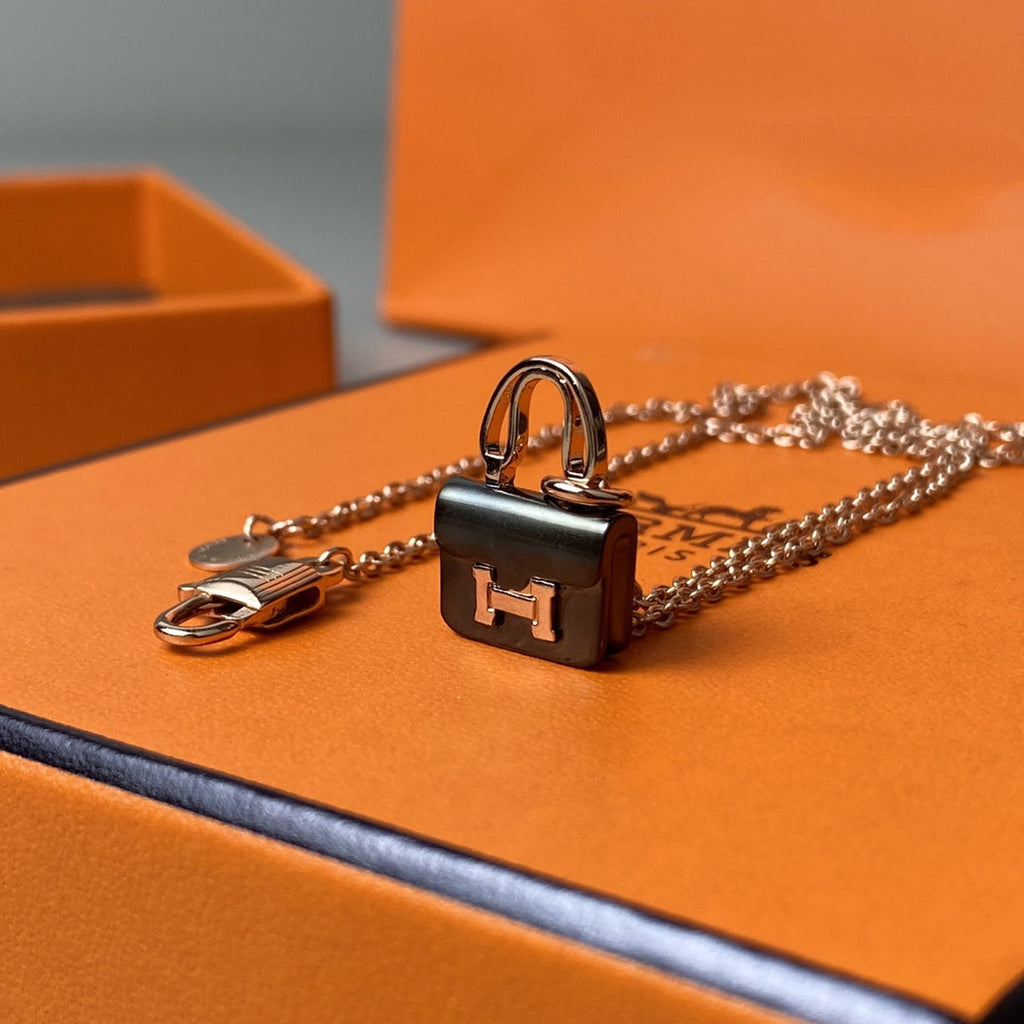 Loco CONSTANCE BLACK PEDANT PINK GOLD NECKLACE