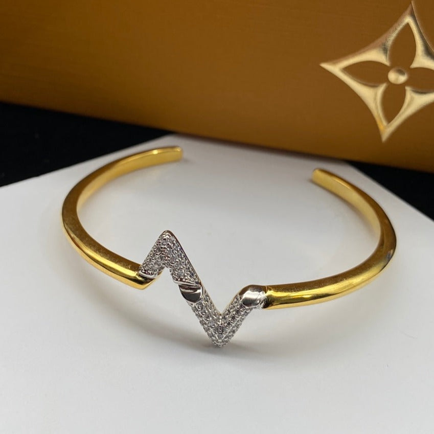 Loco VOLTE UPSITE DOWN DIAMOND GOLD OPEN BRACELET