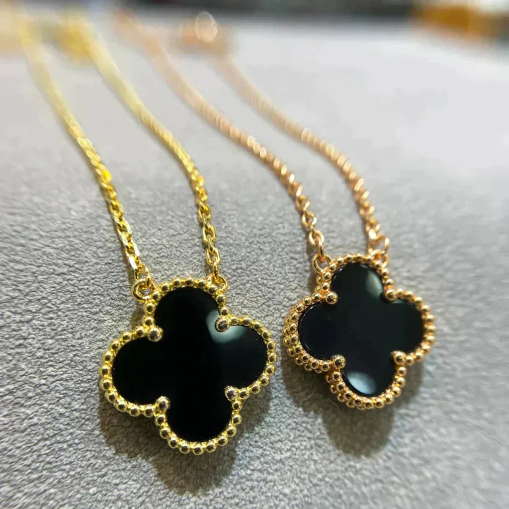 Loco CLOVER 15MM BLACK ONYX SINGLE FLOWER NECKLACE