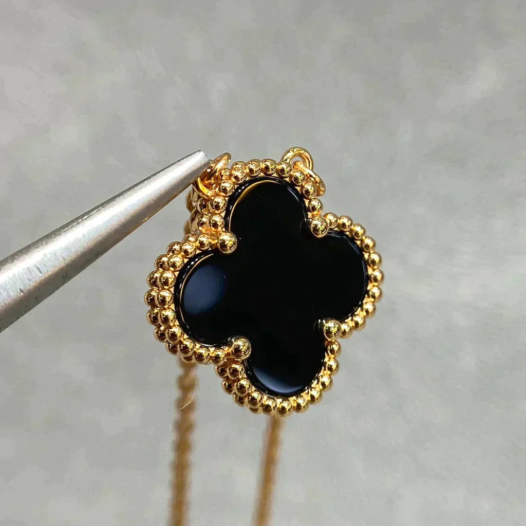 Loco CLOVER 15MM BLACK ONYX SINGLE FLOWER NECKLACE