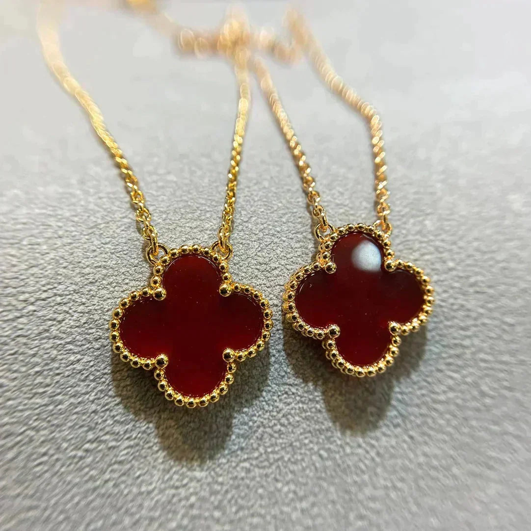 Loco CLOVER 15MM CARNELIAN SINGLE FLOWER NECKLACE