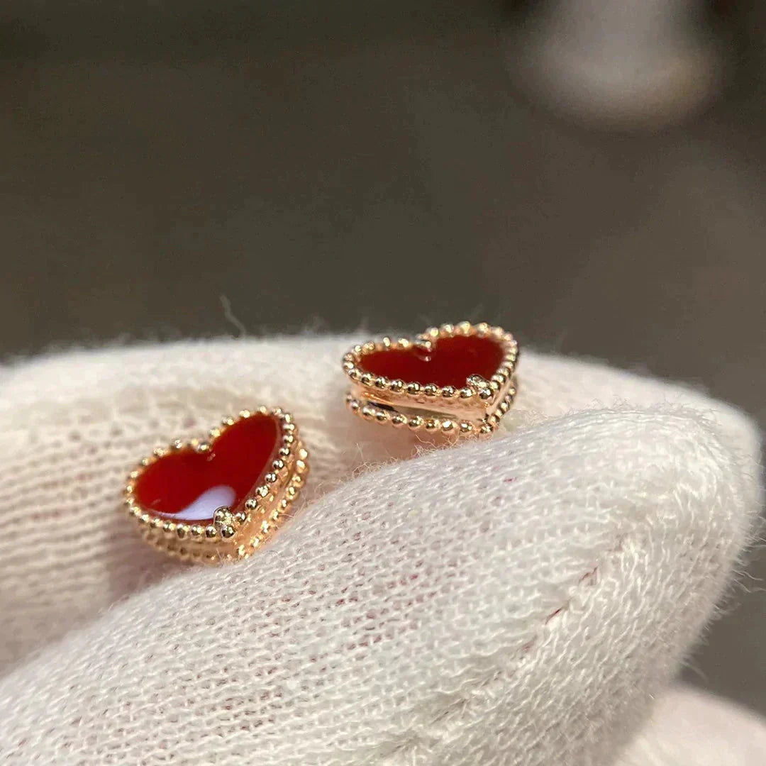 Loco HEART CARNELIAN STUD EARRINGS