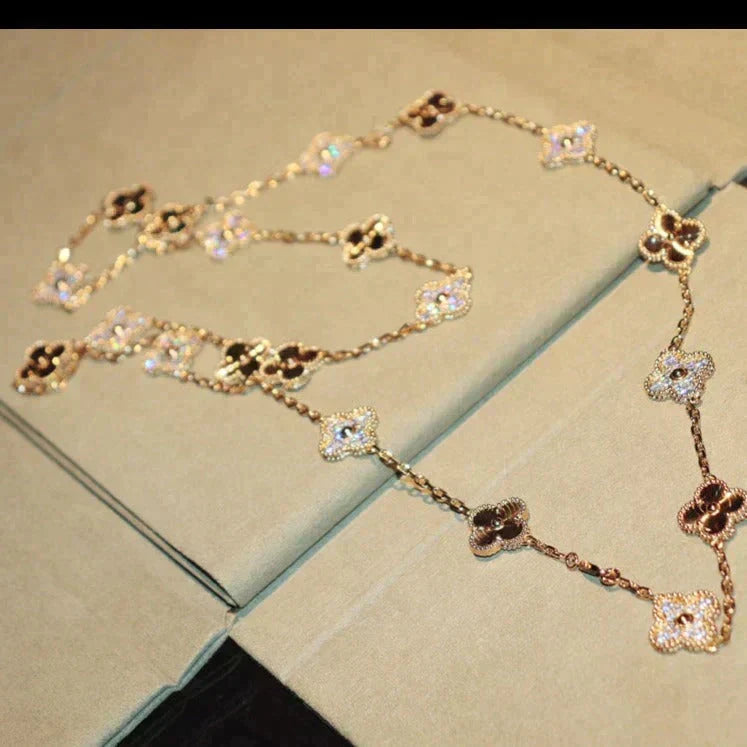 Loco CLOVER 20 MOTIFS LASER DIAMOND NECKLACE