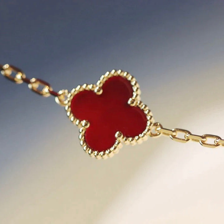 Loco CLOVER 20 MOTIFS CARNELIAN NECKLACE