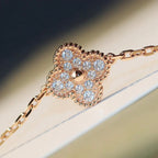 Loco CLOVER 20 MOTIFS LASER DIAMOND NECKLACE