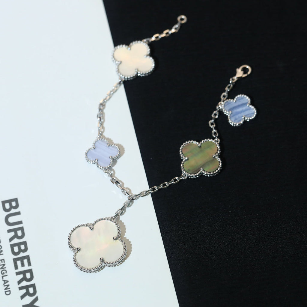 Loco CLOVER BRACELET 5 MOTIFS MOP CHALCEDONY SILVER