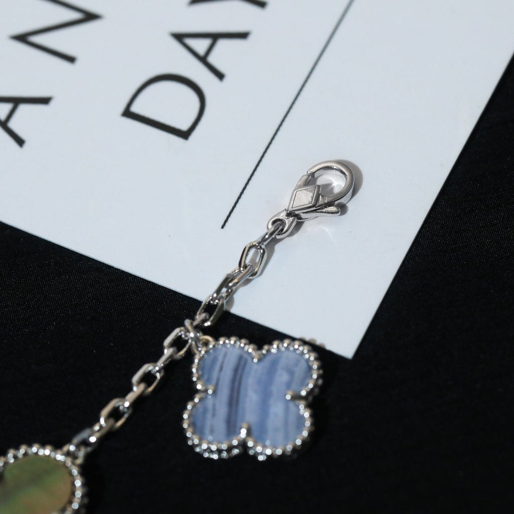 Loco CLOVER BRACELET 5 MOTIFS MOP CHALCEDONY SILVER
