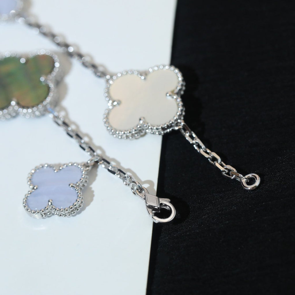 Loco CLOVER BRACELET 5 MOTIFS MOP CHALCEDONY SILVER