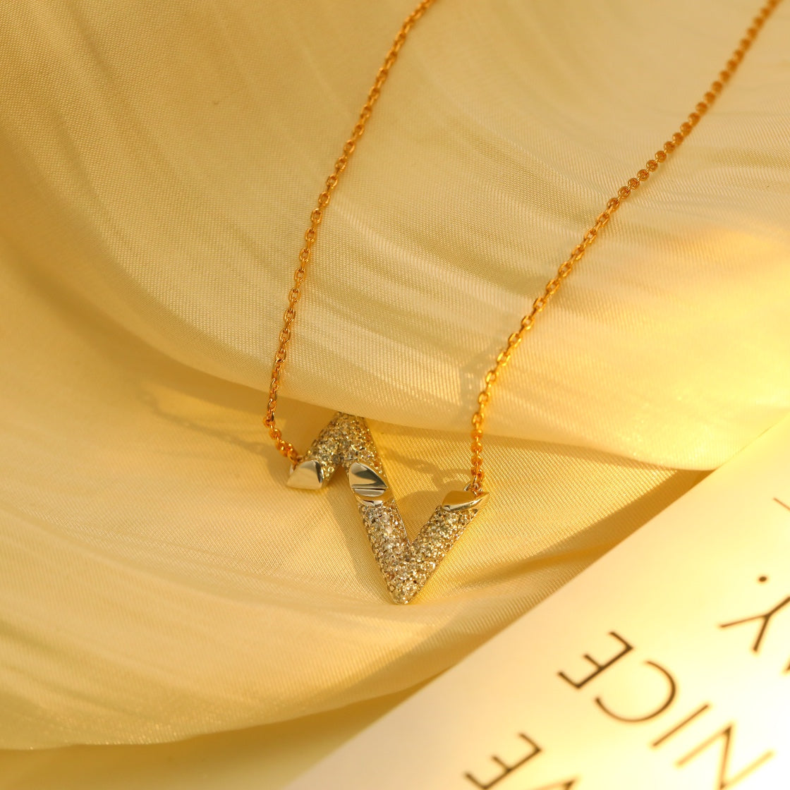 Loco VOLT SILVER DIAMOND PEDANT NECKLACE
