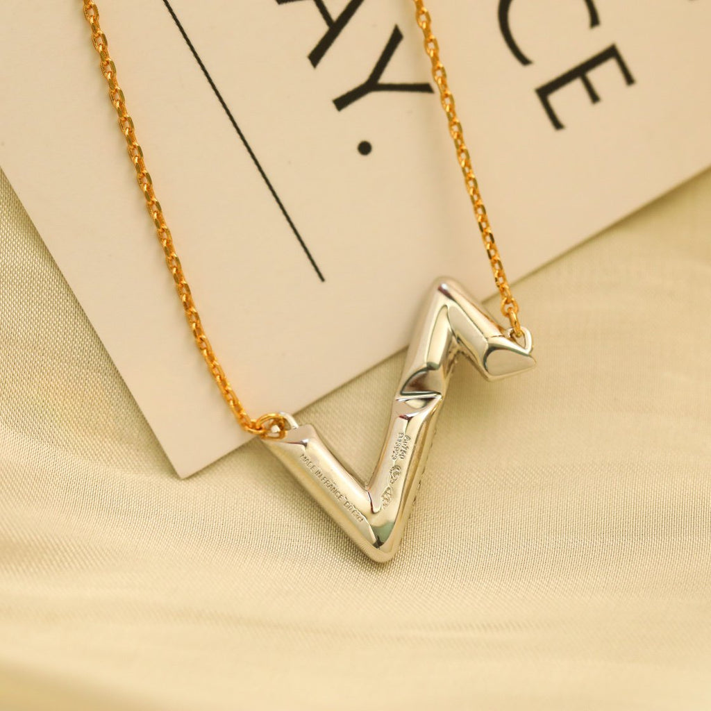 Loco VOLT SILVER DIAMOND PEDANT NECKLACE