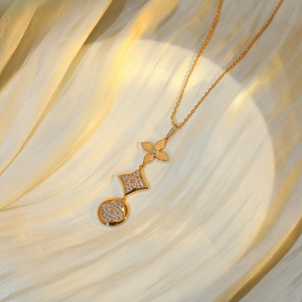 Loco STAR AND SUN DIAMOND PINK GOLD NECKLACE