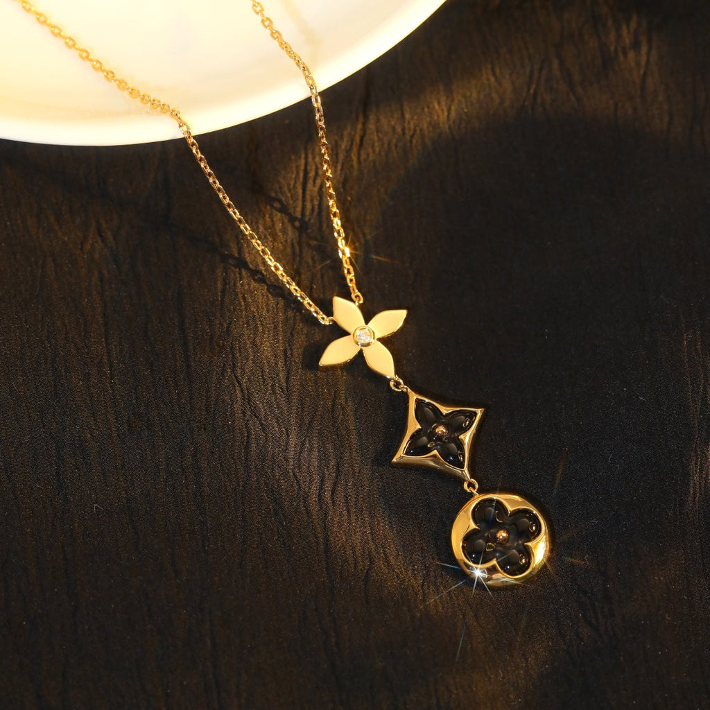 Loco STAR AND SUN ONYX PINK GOLD NECKLACE