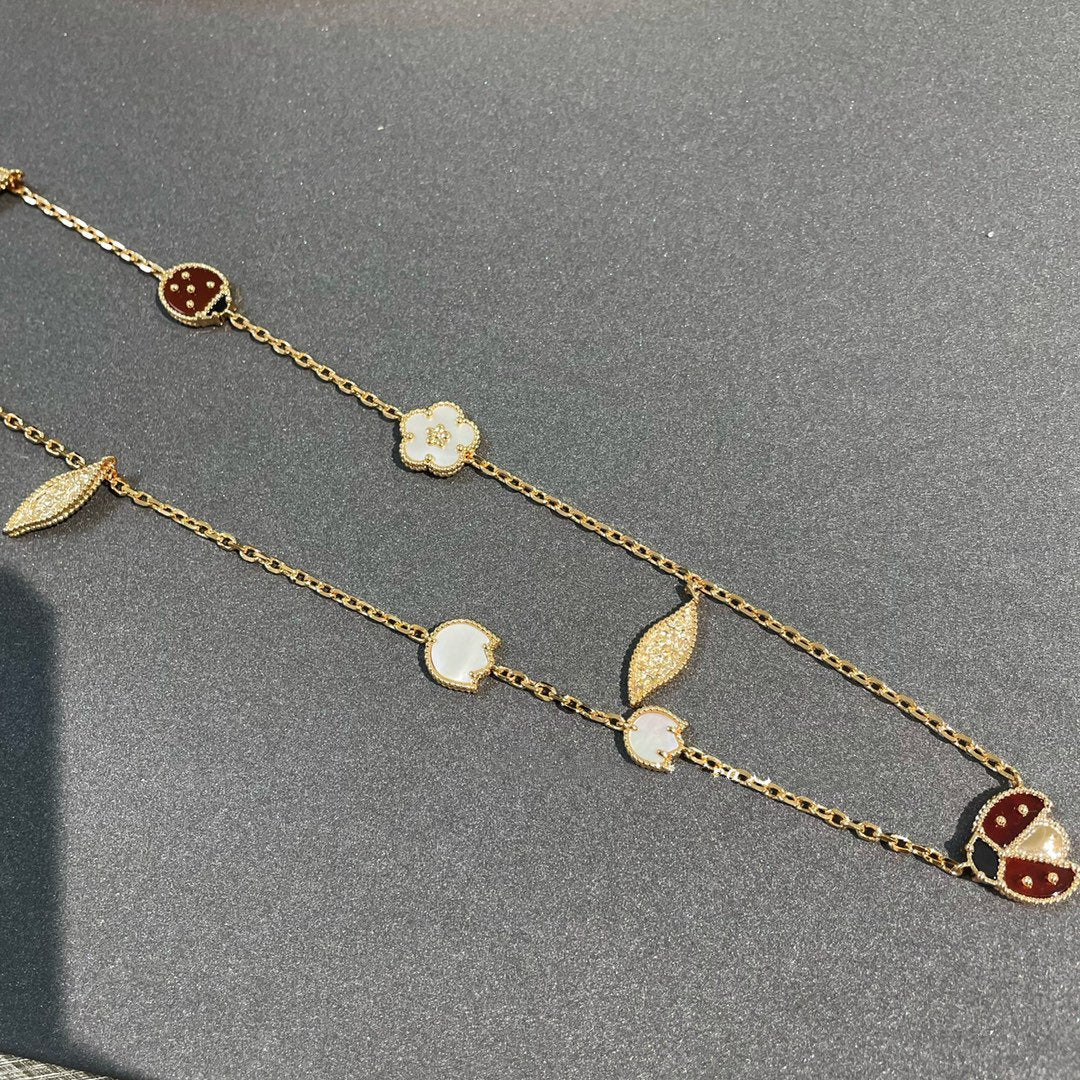 Loco LUCKY SPRING 15 MOTIFS GOLD NECKLACE
