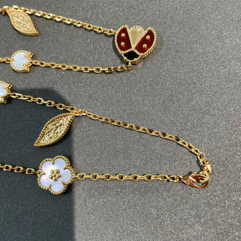 Loco LUCKY SPRING 15 MOTIFS GOLD NECKLACE