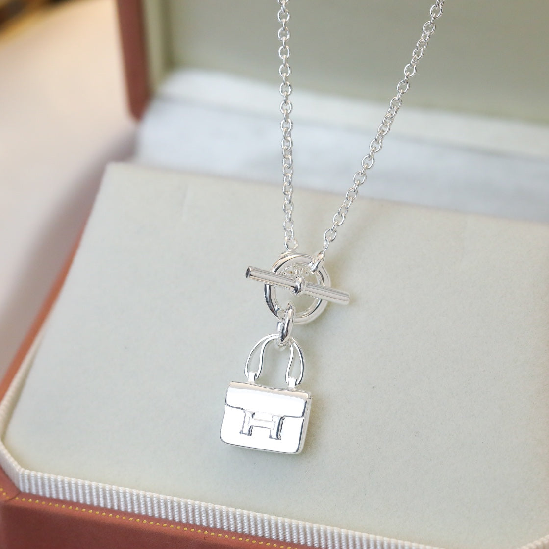 Loco POP H PEDANT SILVER NECKLACE