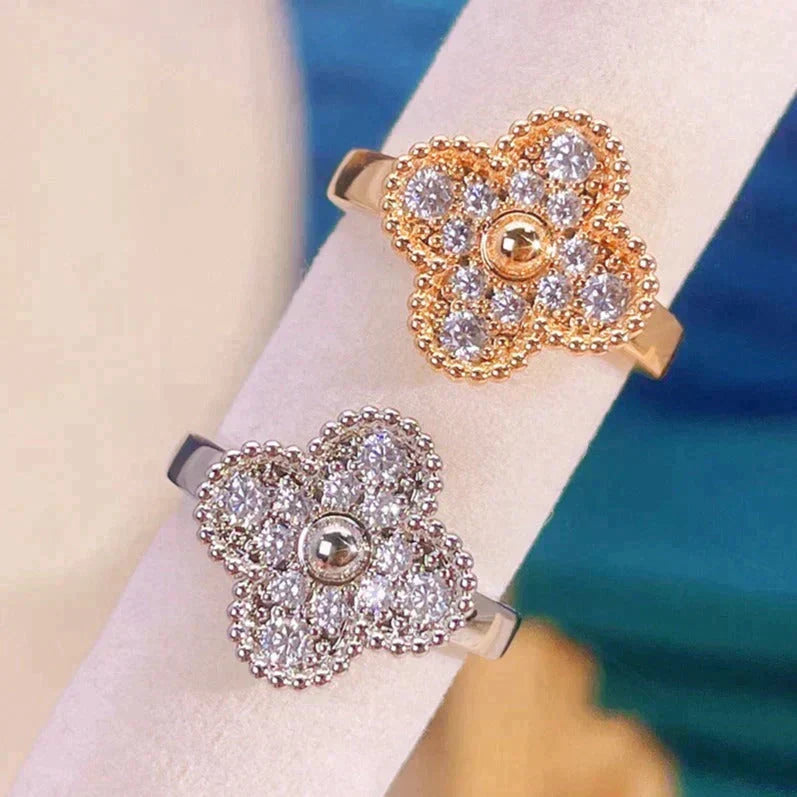 Loco CLOVER DIAMOND RING
