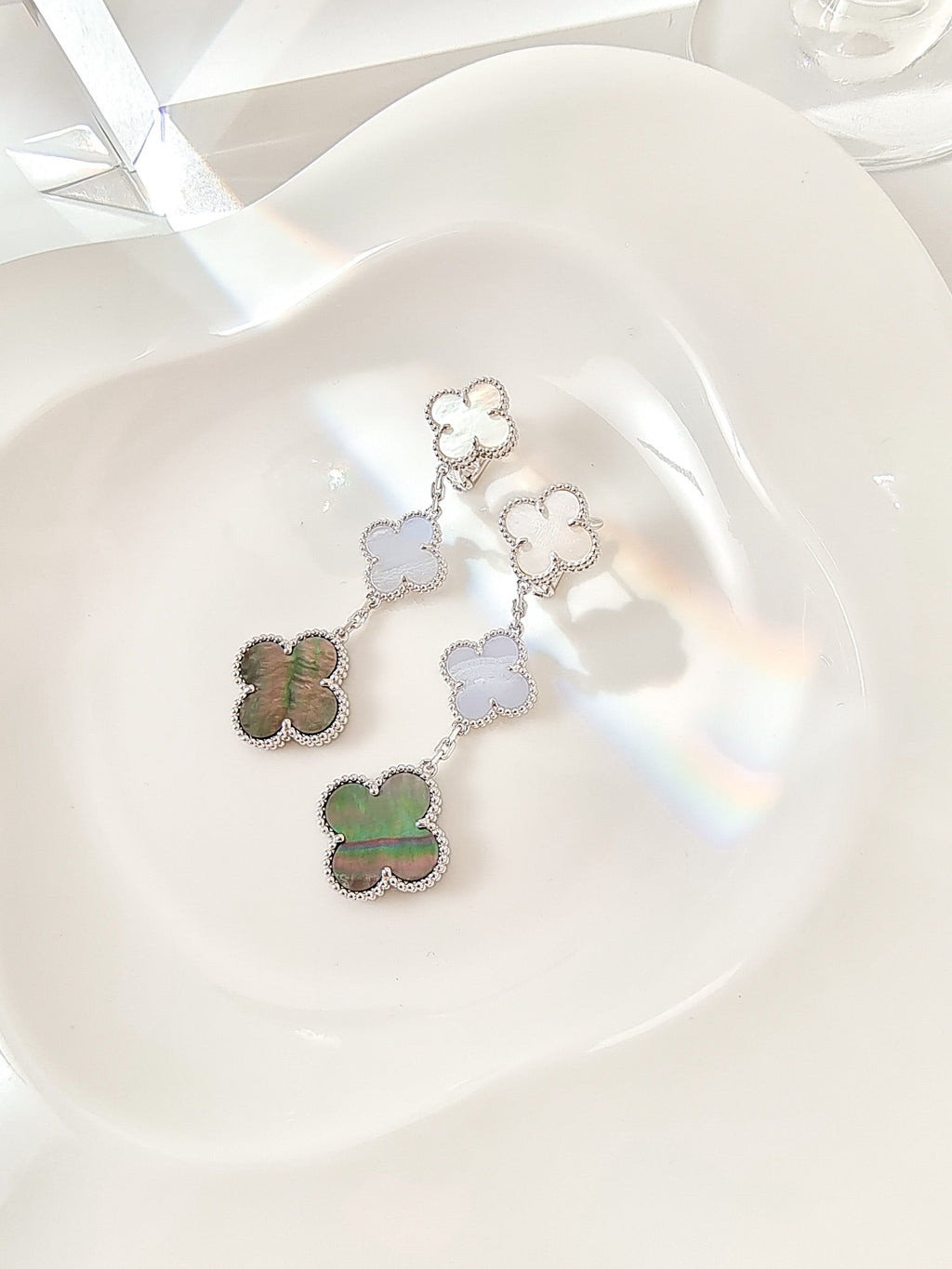 Loco CLOVER 3 MOTIFS CHALCEDONY DARK MOP SILVER EARRINGS