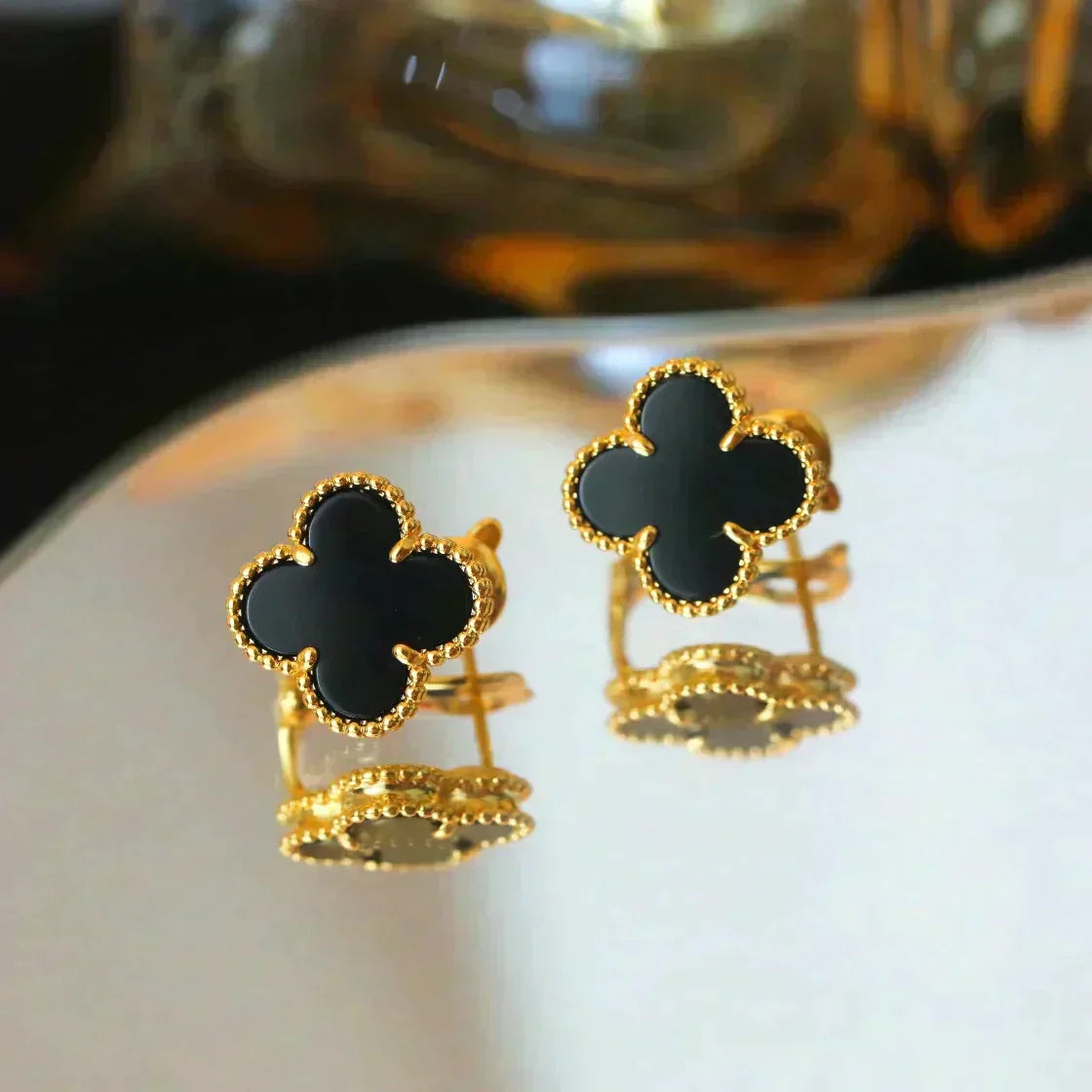 Loco CLOVER MEDIUM 1 MOTIFS  ONYX STUD EARRINGS