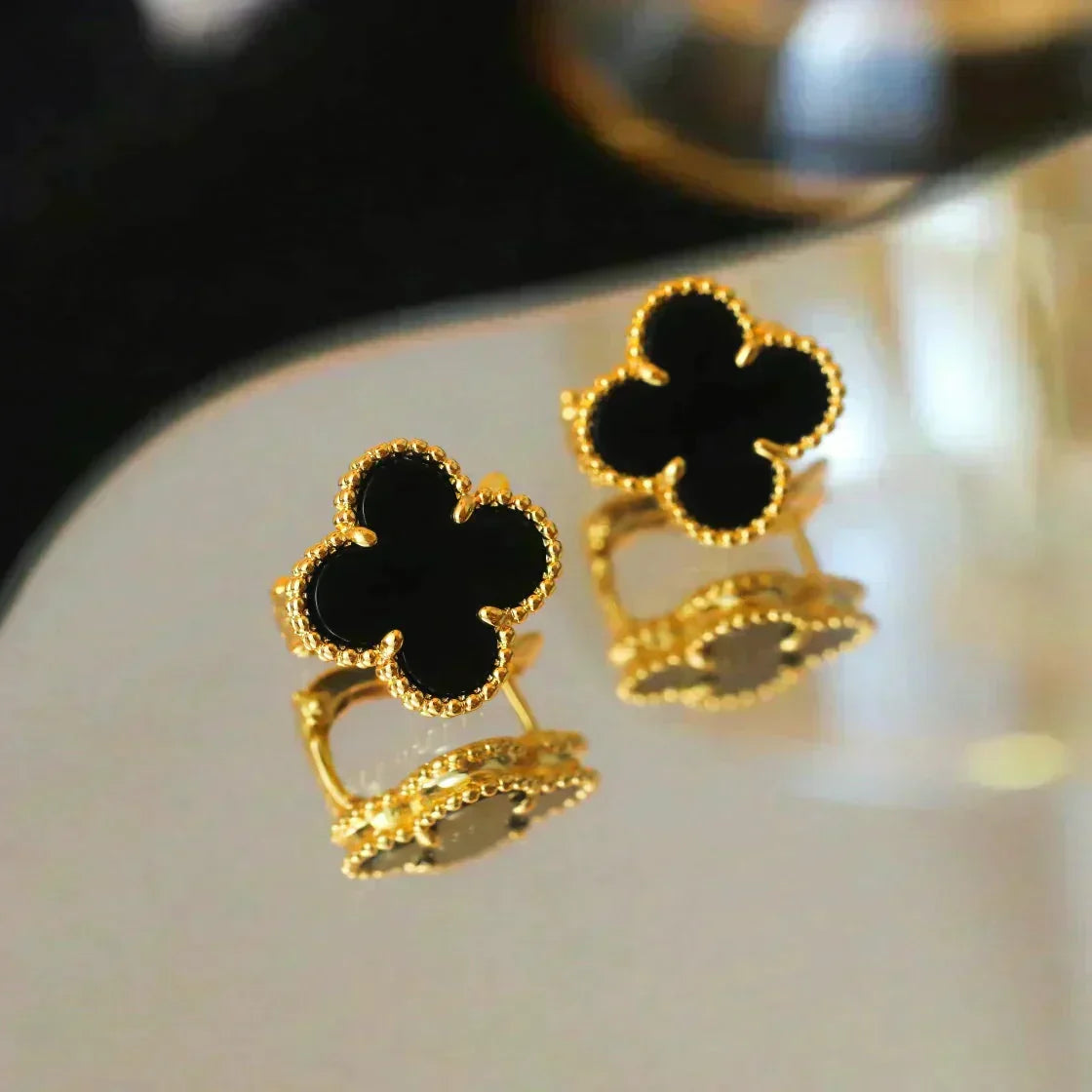 Loco CLOVER MEDIUM 1 MOTIFS  ONYX STUD EARRINGS