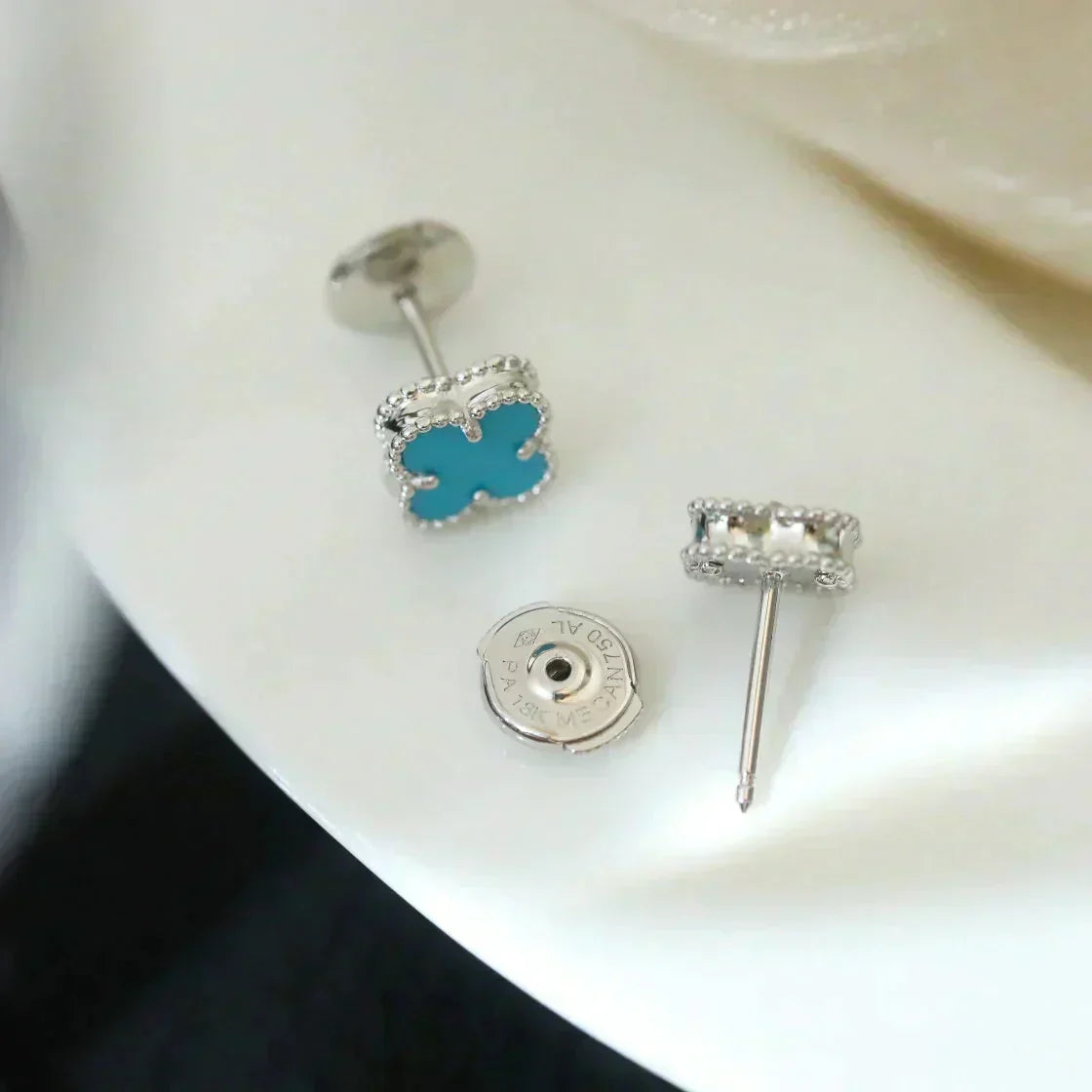 Loco CLOVER MINI 9.5MM ONYX STUD EARRINGS SILVER