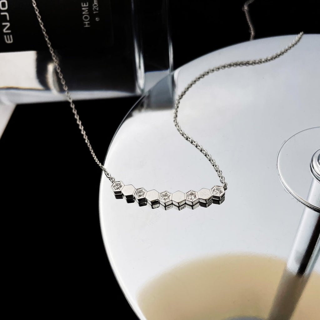 Loco BEE MY LOVE DIAMOND NECKLACE