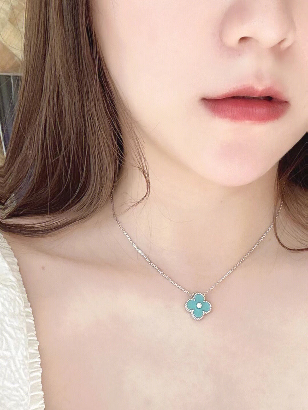 Loco CLOVER 1 DIAMOND LIGHT BLUE SILVER NECKLACE