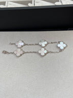 [Loco ]New CLOVER WHITE PEARL MOP 5 MOTIF BRACELET COLLECTION