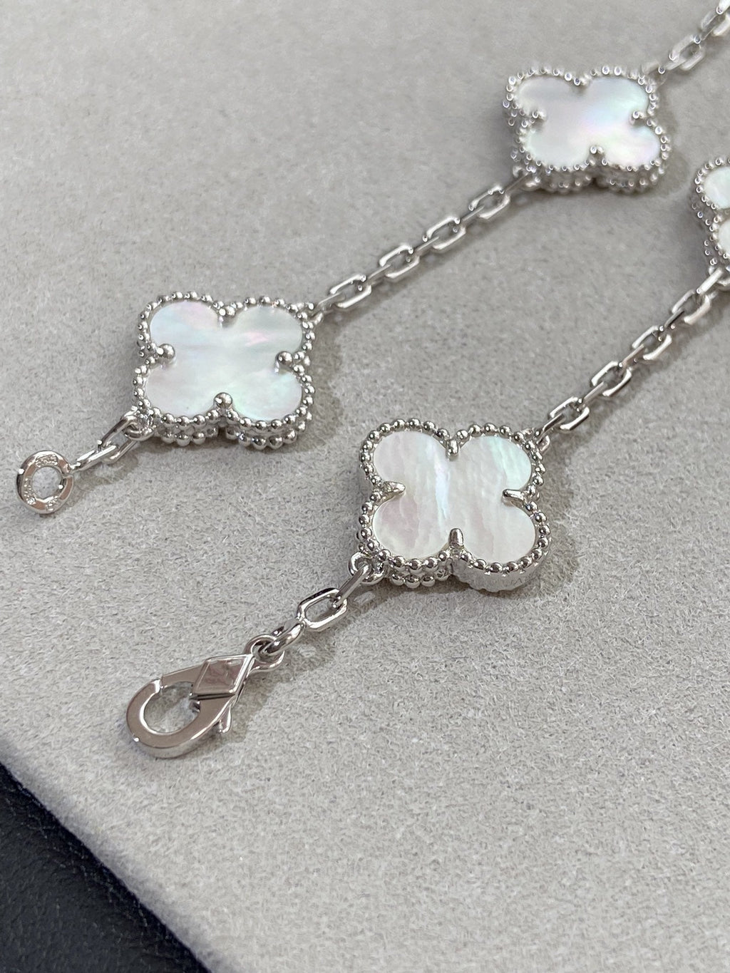[Loco ]New CLOVER WHITE PEARL MOP 5 MOTIF BRACELET COLLECTION