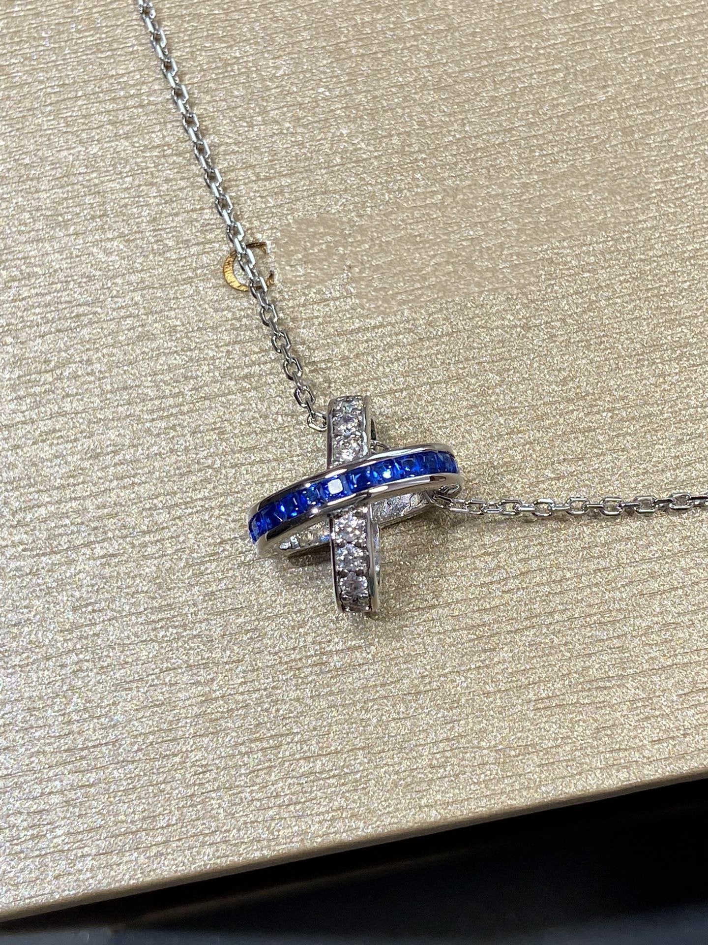 Loco LIENS DIAMOND SILVER NECKLACE