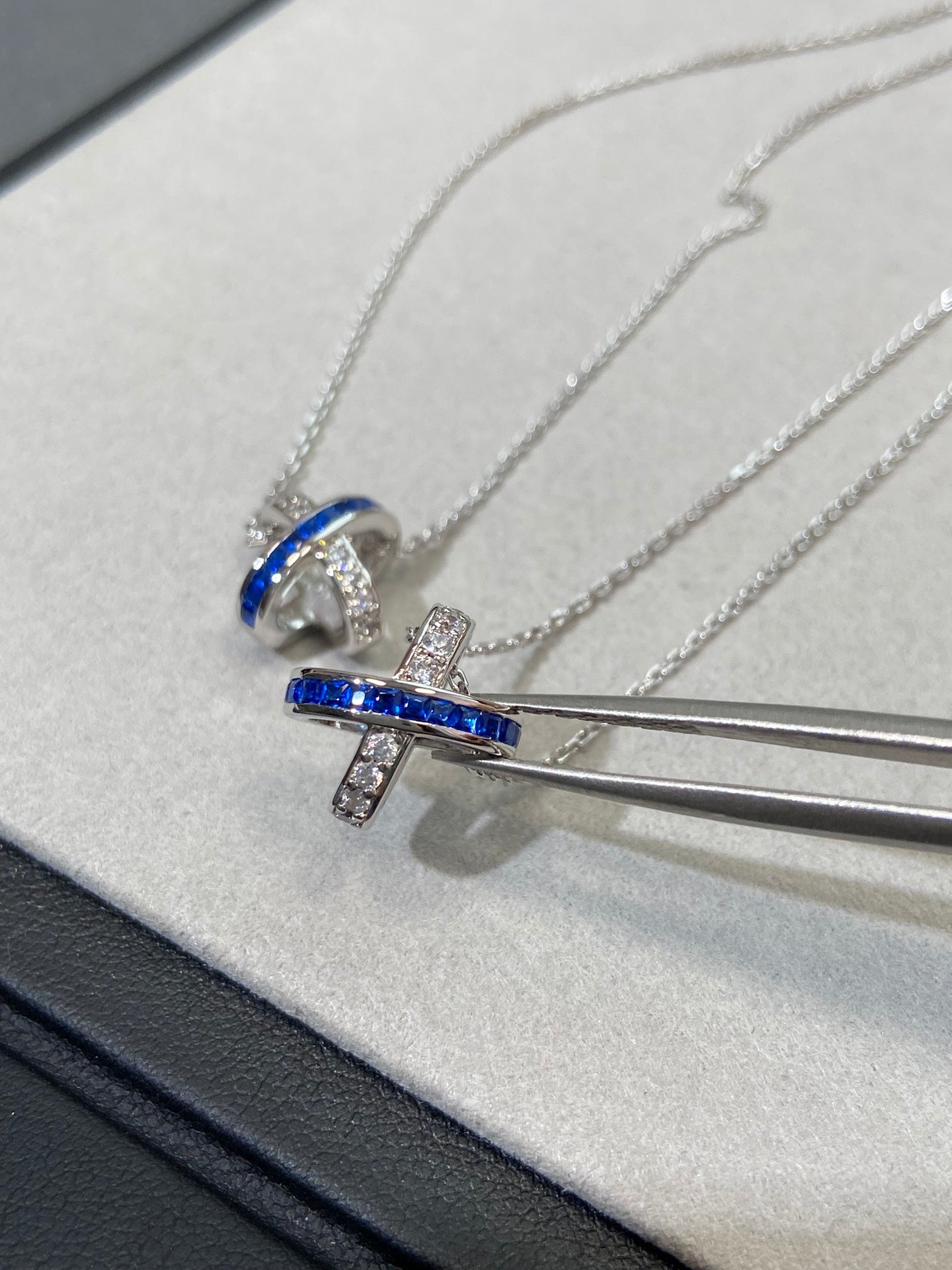 Loco LIENS DIAMOND SILVER NECKLACE